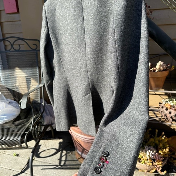 14 Banana Republic grey wool blazer w 1 front button & 3 outside pockets EUC - Picture 4 of 12